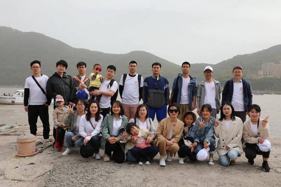 明倫刑辨律師團(tuán)隊(duì)合影 明倫刑辨律師團(tuán)隊(duì)合影